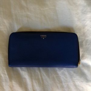 Fossil wallet!